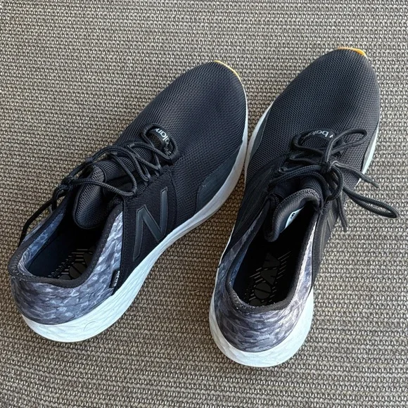 Excellent condition, New Balance Black Sneakers with Gold Highlights - Picture 6 of 6